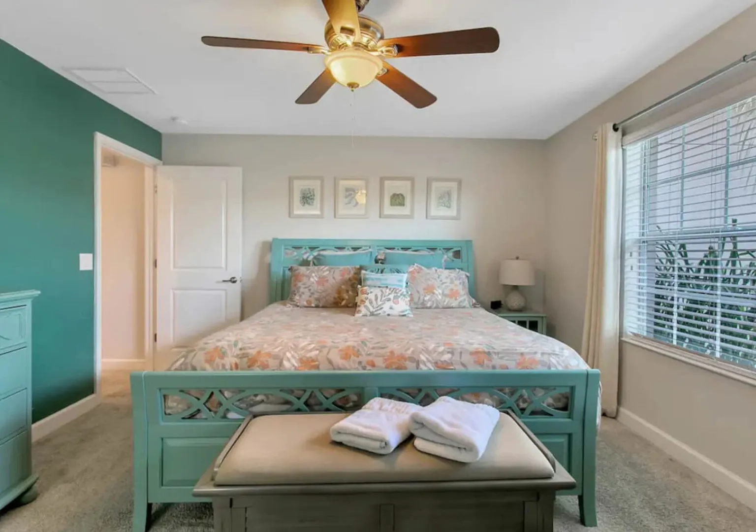 Storey Lake Peaceful Townhome with Private Pool — Photo 4