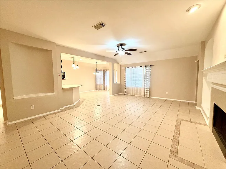 16606 Cold Harbor Ln — Photo 3