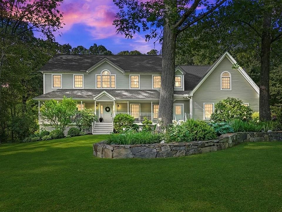 1st image of 10 Hageman Court