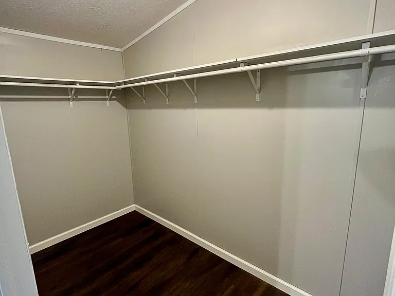 576 Carter Rd — Photo 6