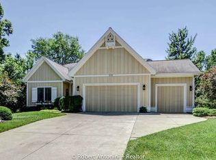 3792 Bridgehampton Dr NE, Grand Rapids, MI 49546