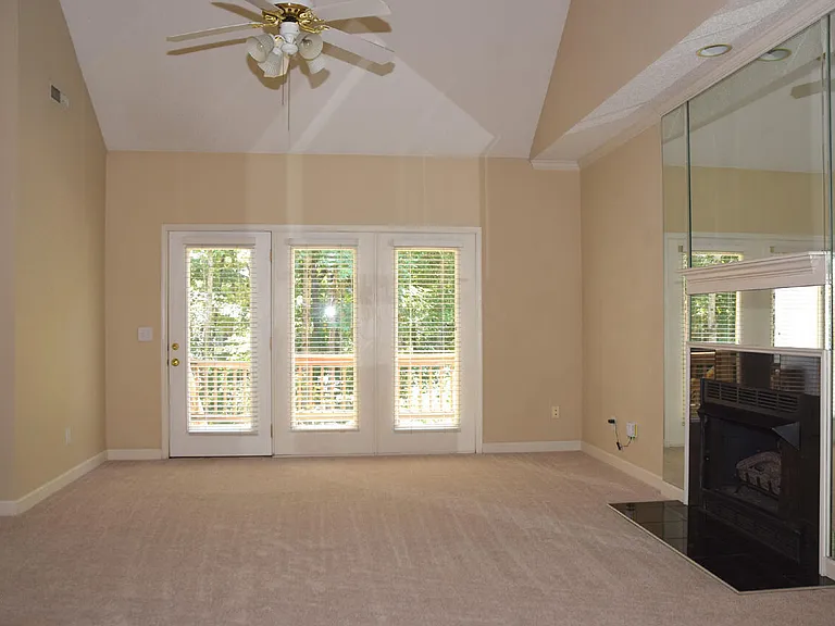 7711 Astoria Pl — Photo 3