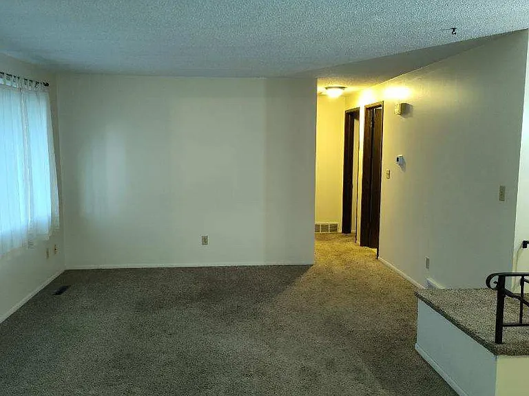 413 W Holland Ave #1 — Photo 4