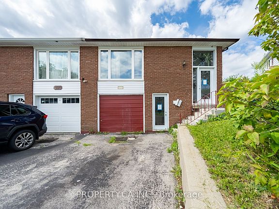 2nd image of 682 Eaglemount Cres