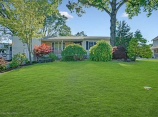 566 Vaughn Ave, Toms River, NJ