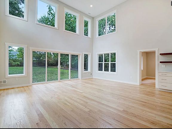 3rd image of 6428 Ichabod Pl