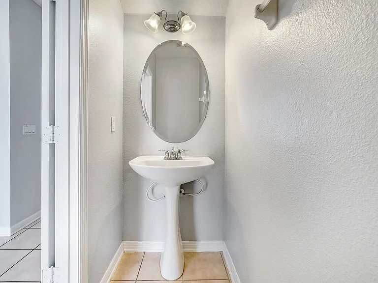 3486 Wilshire Way Rd #1 — Photo 6