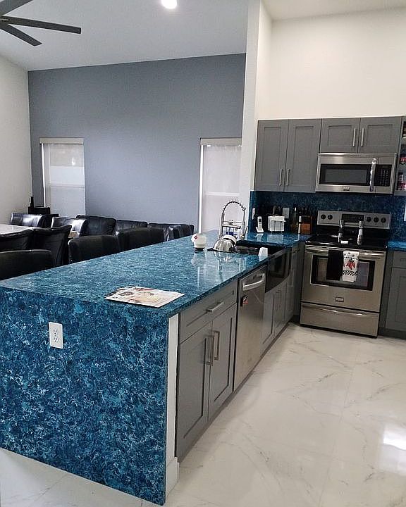 1st image of 15280 Wilshire Way