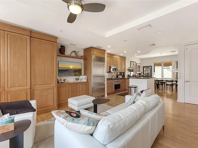 235 Cocoanut Ave #128E — Photo 14