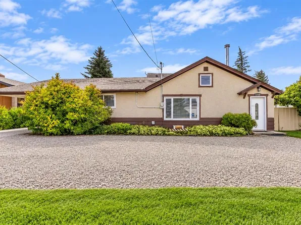 228 E 200th St S, Raymond, AB T0K 2S0