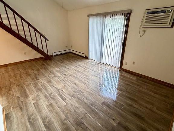 3rd image of 6369 Saint Andrews Dr