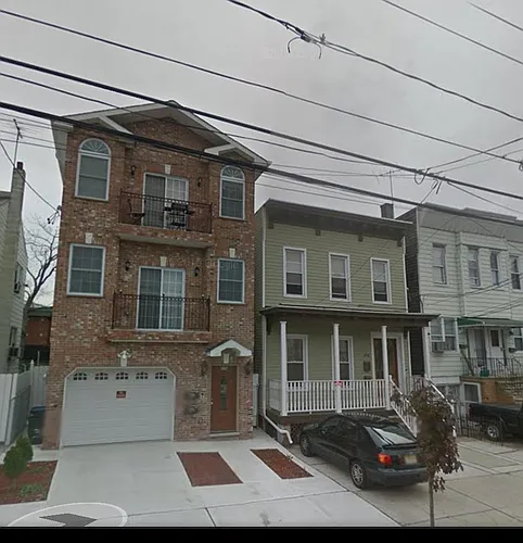 376 New York Ave #2 Photo 1