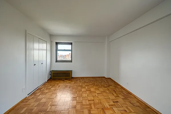 Sold by Horowitz Real Estate | media 39