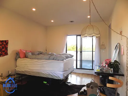 Rented by Blue Egg Realty Corp | media 12