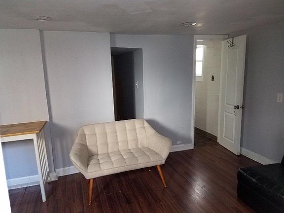 4th image of 5035 W Henderson St #Bf