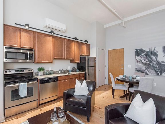 3rd image of 1512 Walnut St APT 205