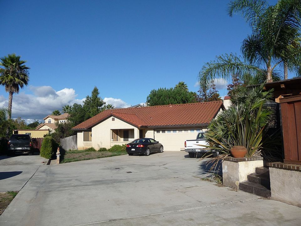 1st image of 2010 Avenida Del Diablo