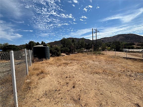 5th image of 0 Yucca St Lot 1