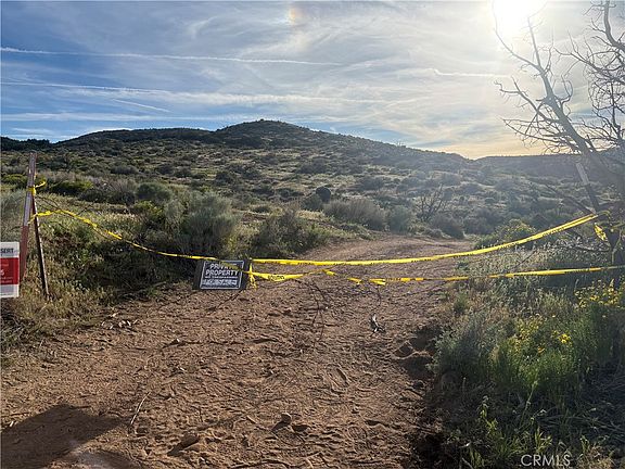 4th image of 10 Bowen Ranch Rd