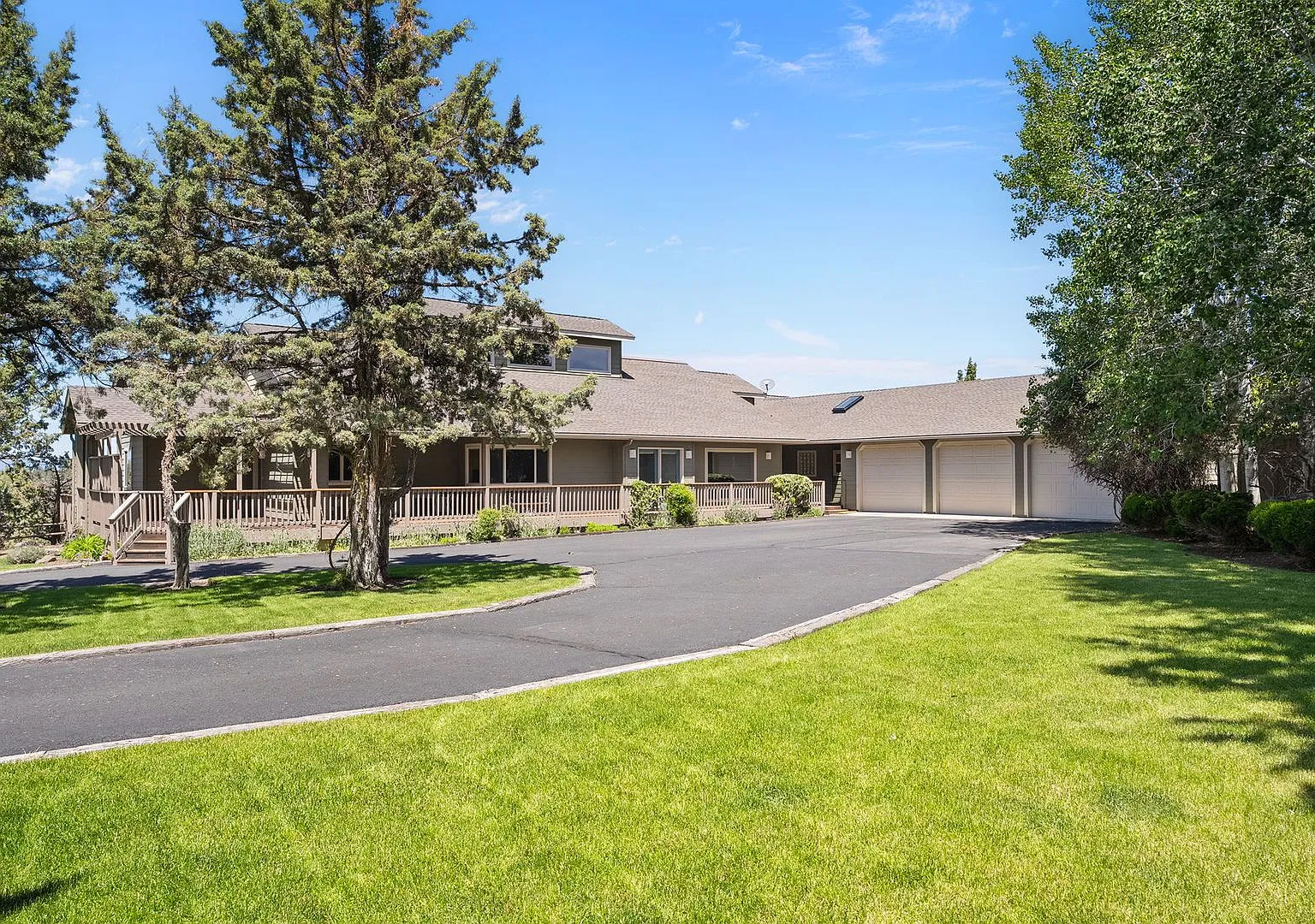 The Canyon Rim Estate at Equestrian Meadows ~ Breathtaking Views — Photo 4