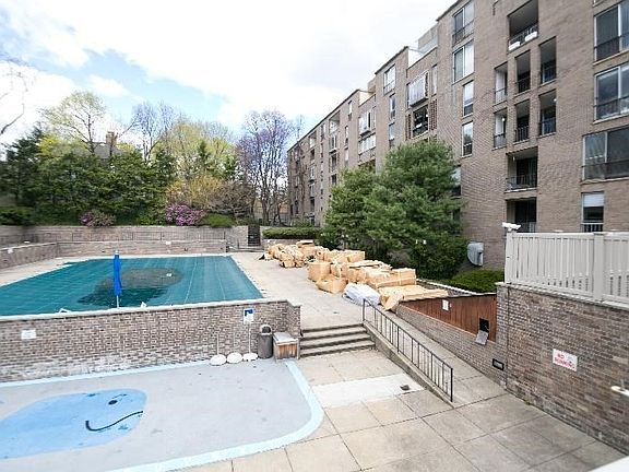 2nd image of 44 Washington St APT 701