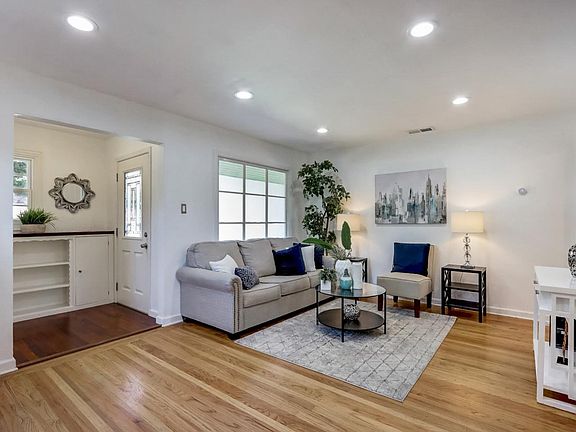 4th image of 2057 Coastland Ave