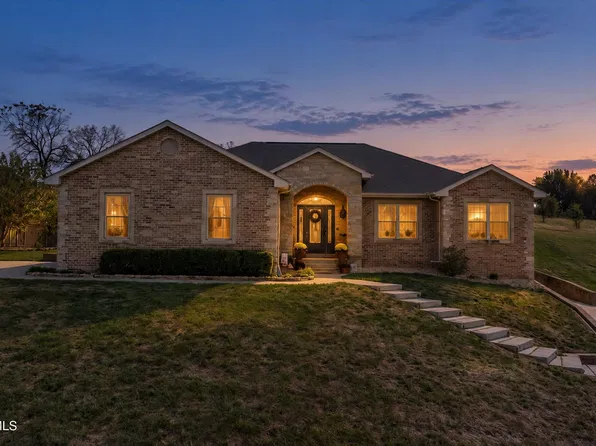 5815 Pebble Creek Dr, Jefferson City, MO 65101