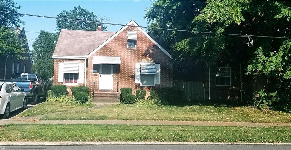 1st image of 4215 W 143rd St
