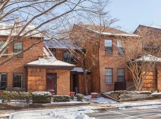 18 Rittenhouse Ct, Wayne, PA 19087