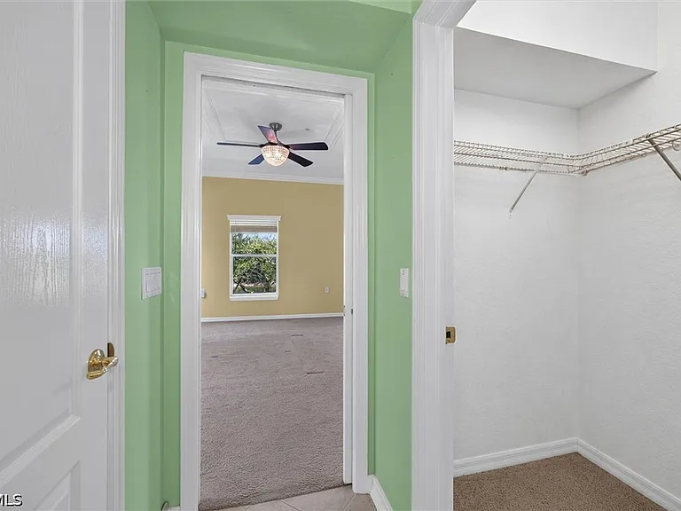 3241 Cottonwood Bnd #101 — Photo 24