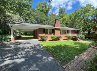 4965 Hauser Dr, Pfafftown, NC 27040