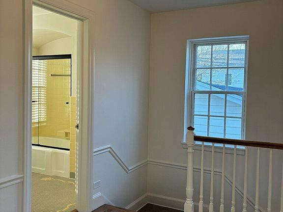 5th image of 1880 Clifton Ave