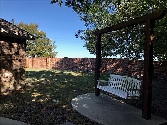 3rd image of 1212 Arthurs Ct