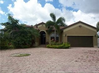 5760 SW 16th St, Miami, FL 33155