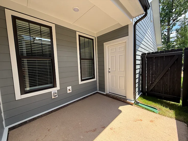 10211 Rainier Trail Dr NW — Photo 47
