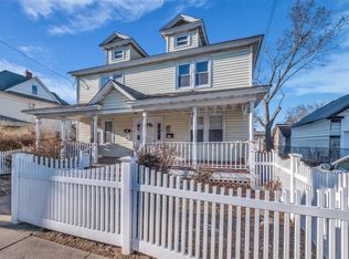 31-33 Burr Ave #B, Hempstead, NY 11550