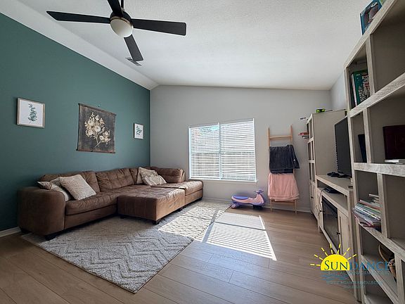 3rd image of 1303 Sterling Point Dr