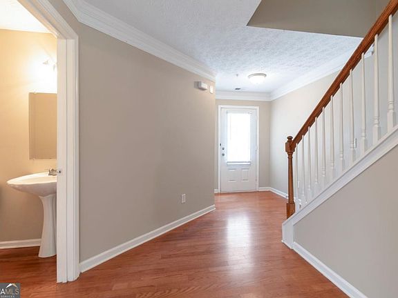 3rd image of 2020 Briar Creek Ct NE