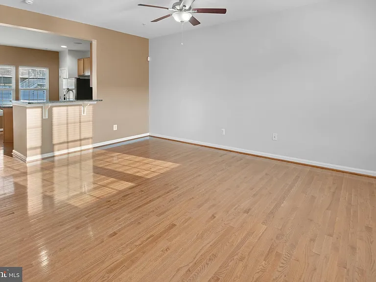 9611 Atterbury Ln — Photo 10