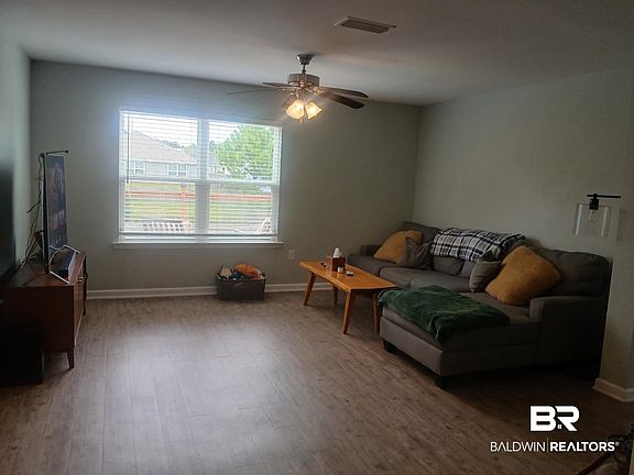 5th image of 17431 Harding Dr