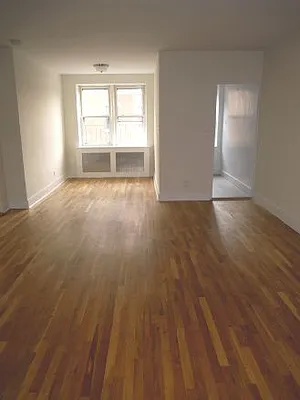 Rented by Metropolitan Equities | media 3