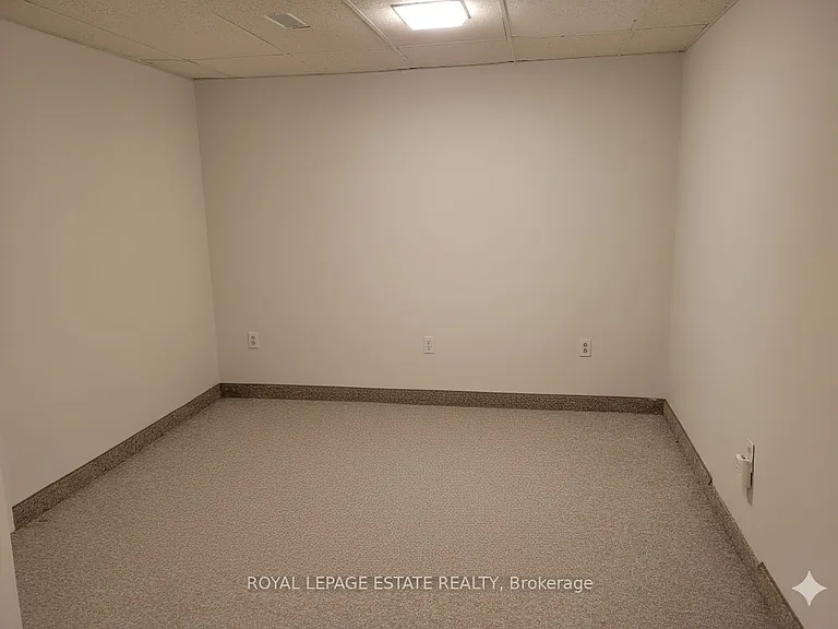 256 Sylvan Ave #LOWER — Photo 14