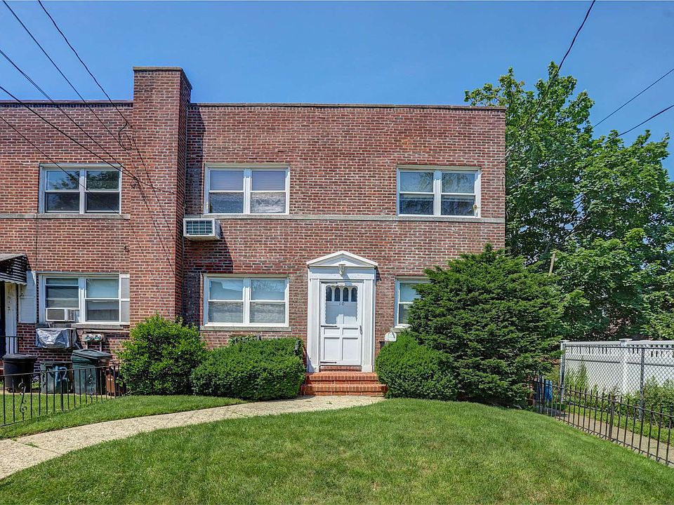 1st image of 10 Winthrop Pl