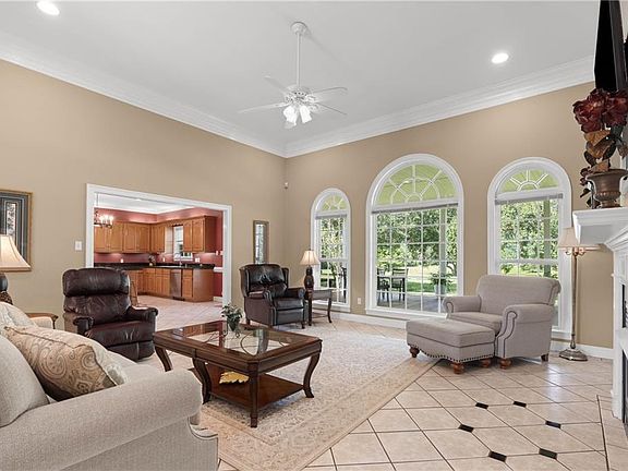 5th image of 9750 Bellingrath Rd