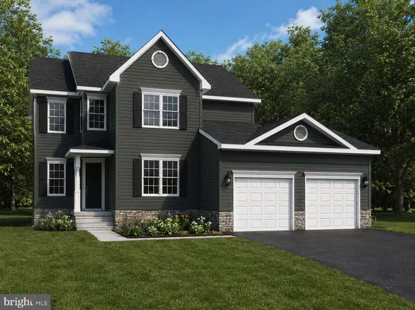 201 Red Stone Ln #87, Hanover, PA 17331