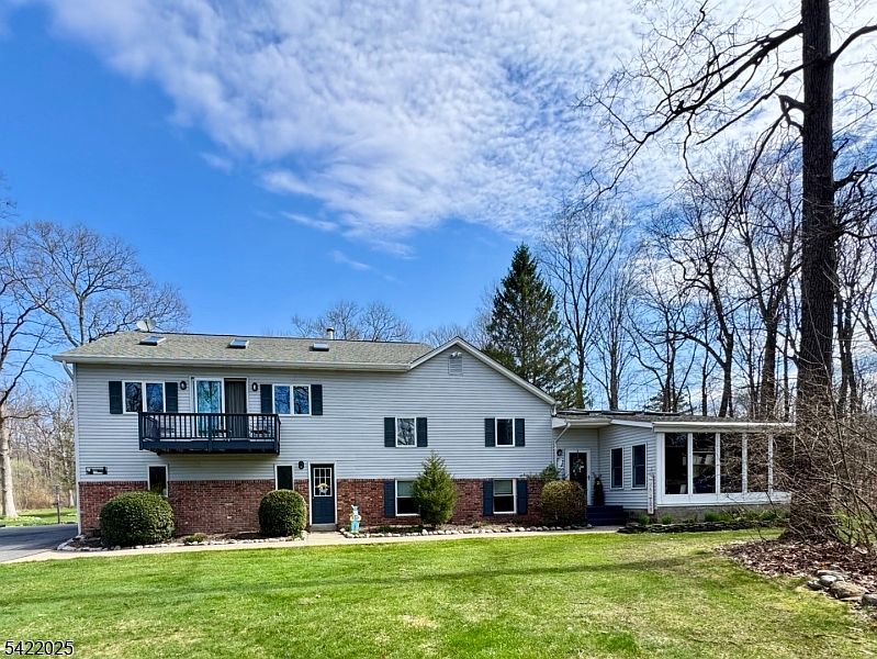1st image of 202 Millbrook Rd