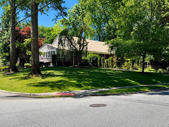 2nd image of 72 Foster Rd