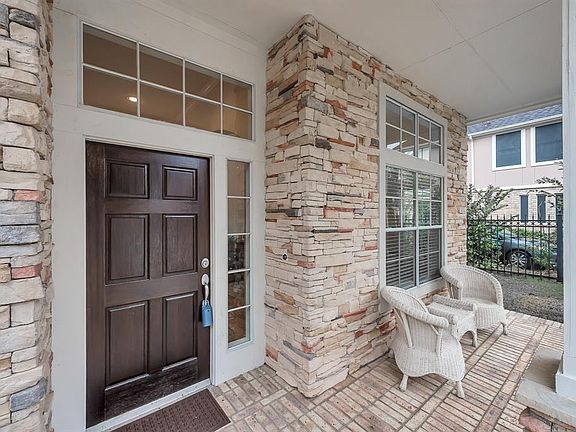 2nd image of 1622 Crescent Oak Dr