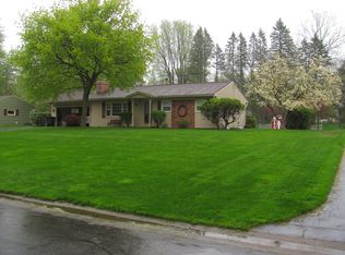 82 Harvest Rd, Fairport, NY 14450