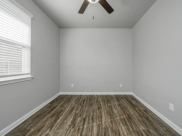 8227 Blue Field Dr — Photo 45